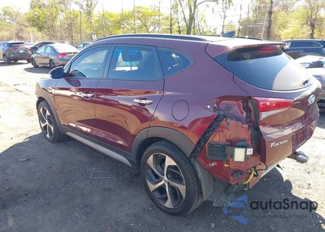2018 Hyundai Tucson Value z USA, uszkodzony, nr VIN KM8J3CA25JU644595